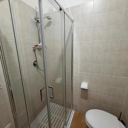 Eloise - Brand New Opening Apartment