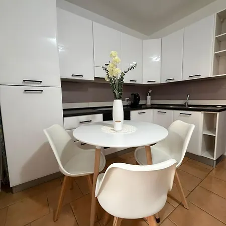 Eloise - Brand New Opening Appartement Olbia